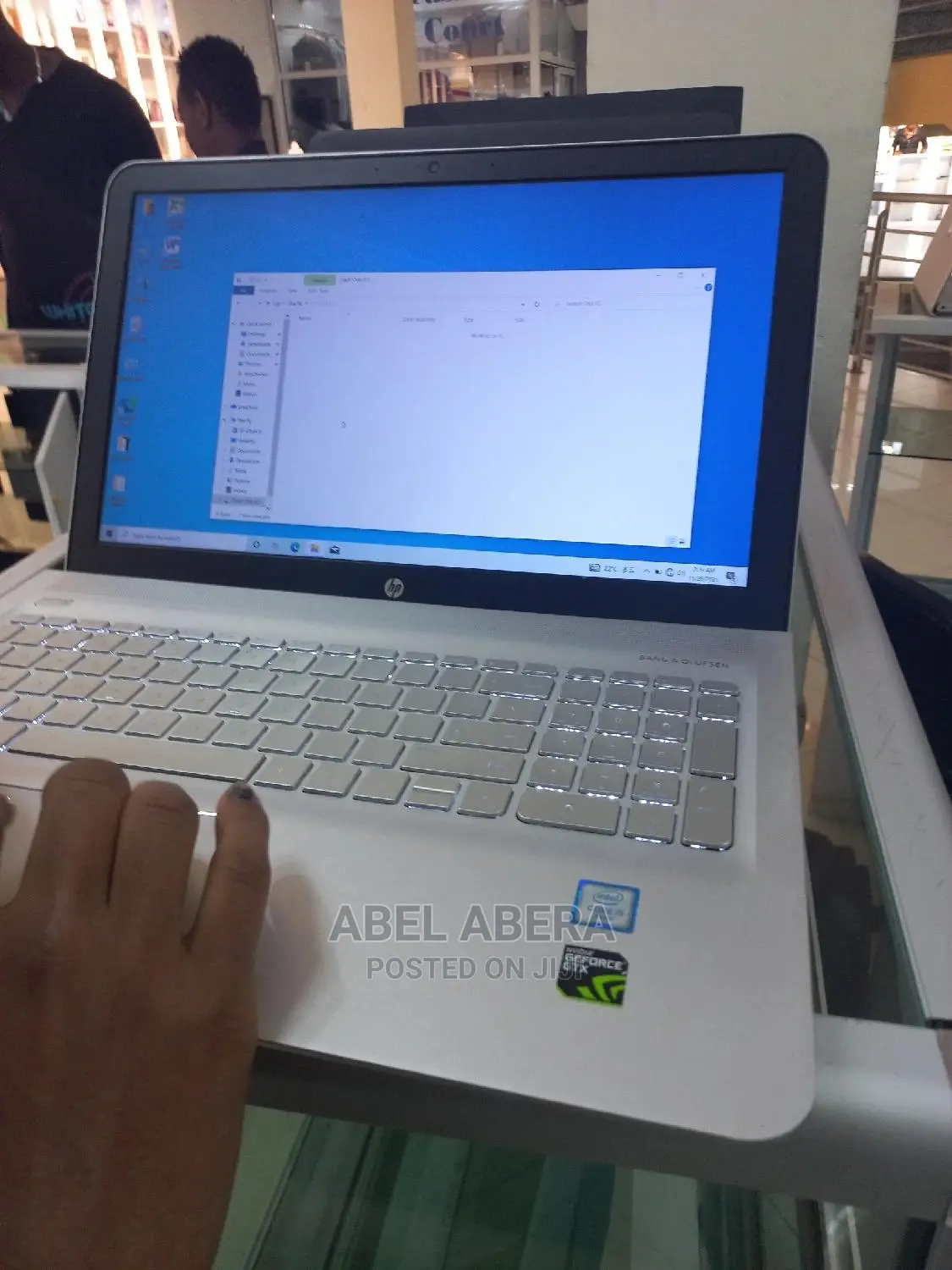 New Laptop HP Envy 15 8GB Intel Core I5 HDD 1T