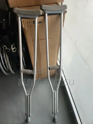 Crutches欸不axillary Bilateral Crutches朱明axillary Crutches貿起axillary New