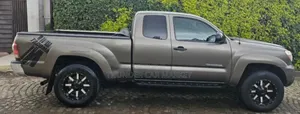 Toyota Tacoma 2012 Gray