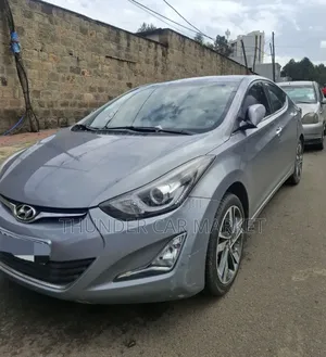 Photo - Hyundai Avante 2015 Silver