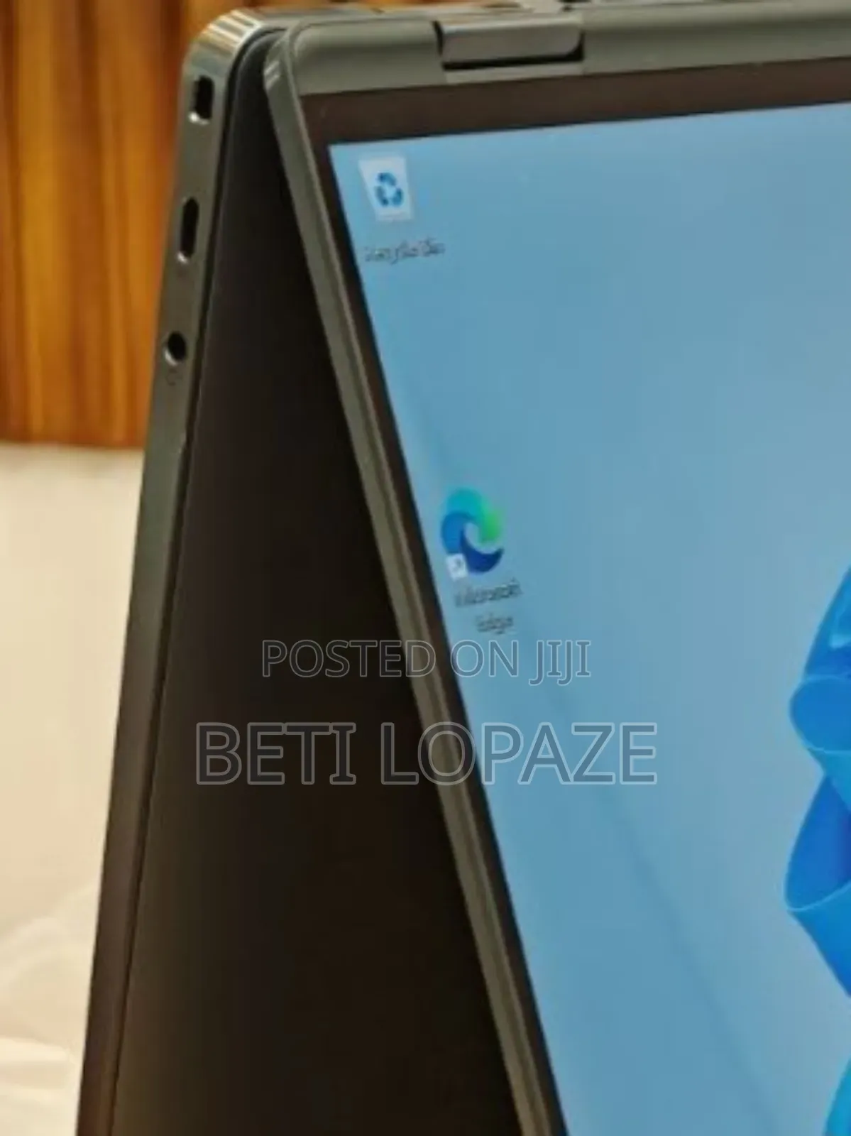 New Laptop Dell Latitude 9440 32GB Intel Core Ultra 7 SSD 1T