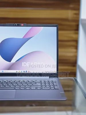 New Laptop Lenovo 16GB AMD Ryzen 7 SSD 512GB