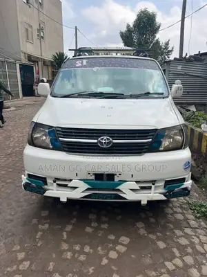 Toyota HiAce 2008 White