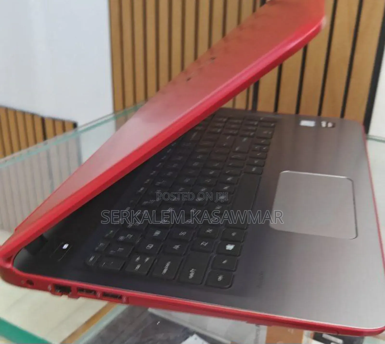 New Laptop HP Pavilion 15 4GB Intel Core I3 HDD 1T