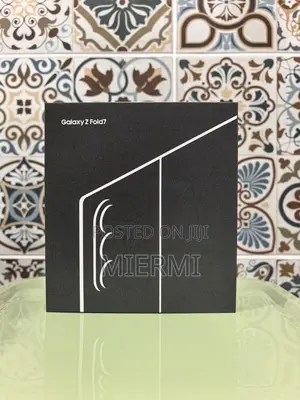 Photo - New Samsung Galaxy Fold 512 GB Black