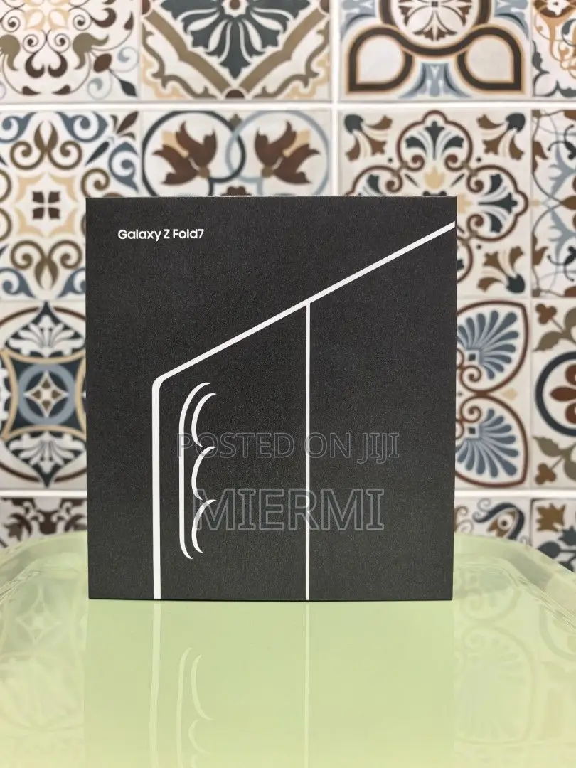 New Samsung Galaxy Fold 512 GB Black