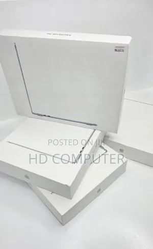 New Apple MacBook Air 2025 M4 13-Inch 16GB Apple M4 Pro SSD 256GB