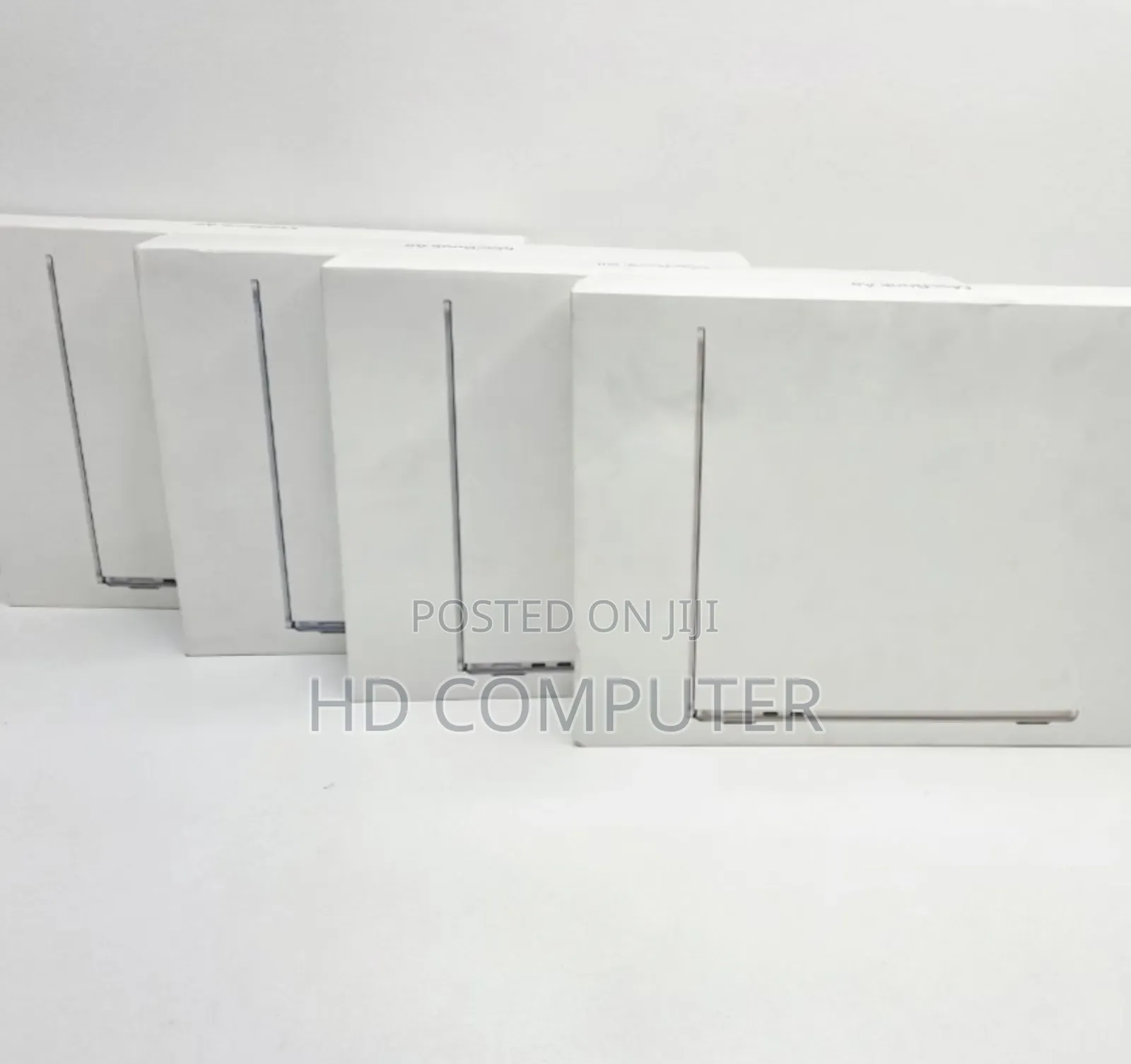 New Apple MacBook Air 2025 M4 13-Inch 16GB Apple M4 Pro SSD 256GB