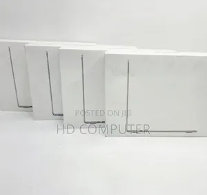 New Apple MacBook Air 2025 M4 13-Inch 16GB Apple M4 Pro SSD 256GB