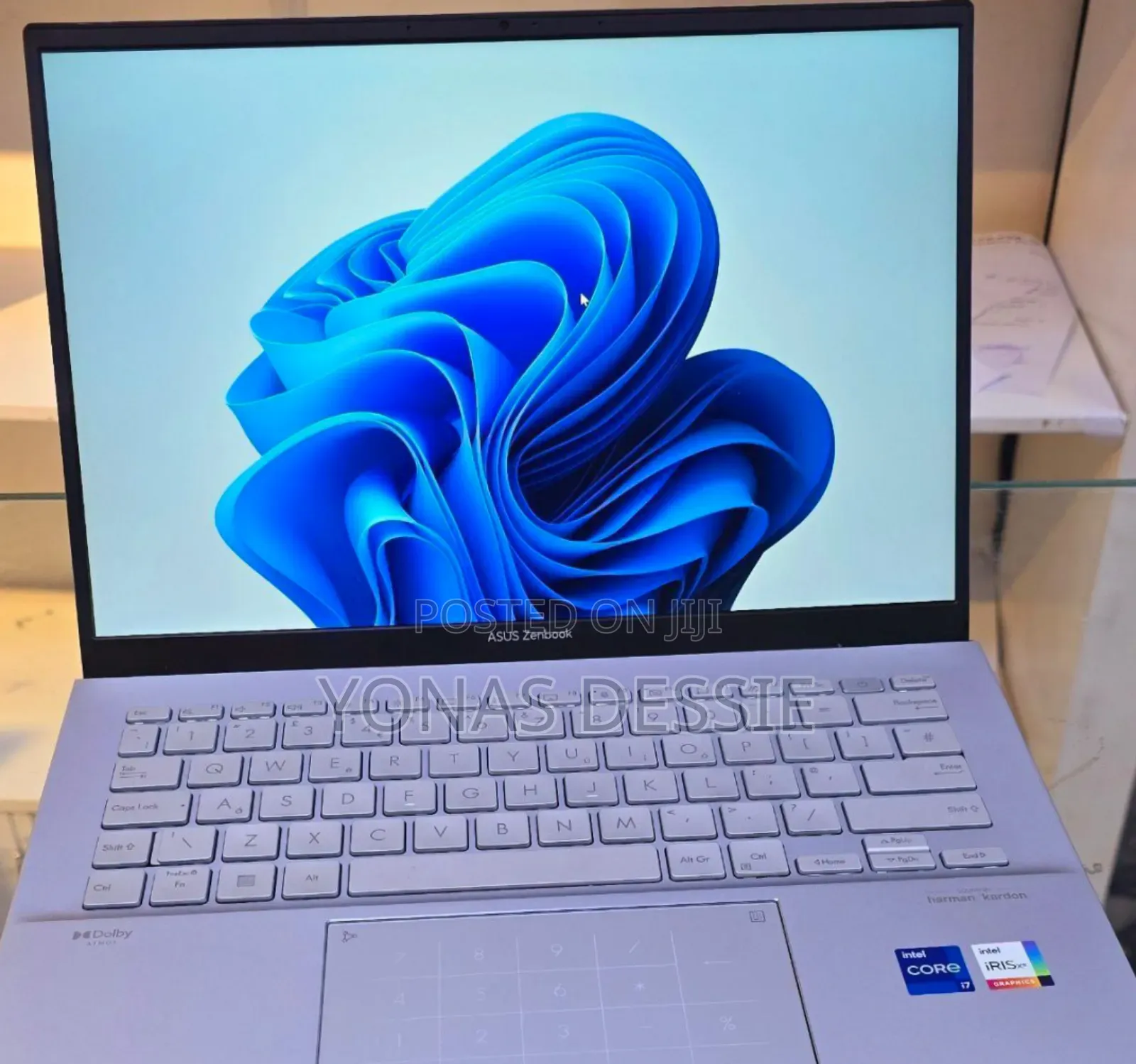 New Laptop Asus VivoBook 15 X505BA 16GB Intel Core i7 SSD 512GB