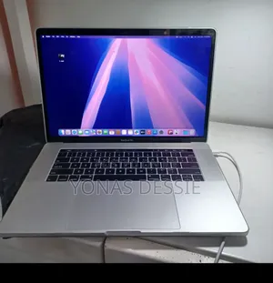 Photo - New Laptop Apple MacBook Pro 2018 32GB Intel Core I9 SSD 1T