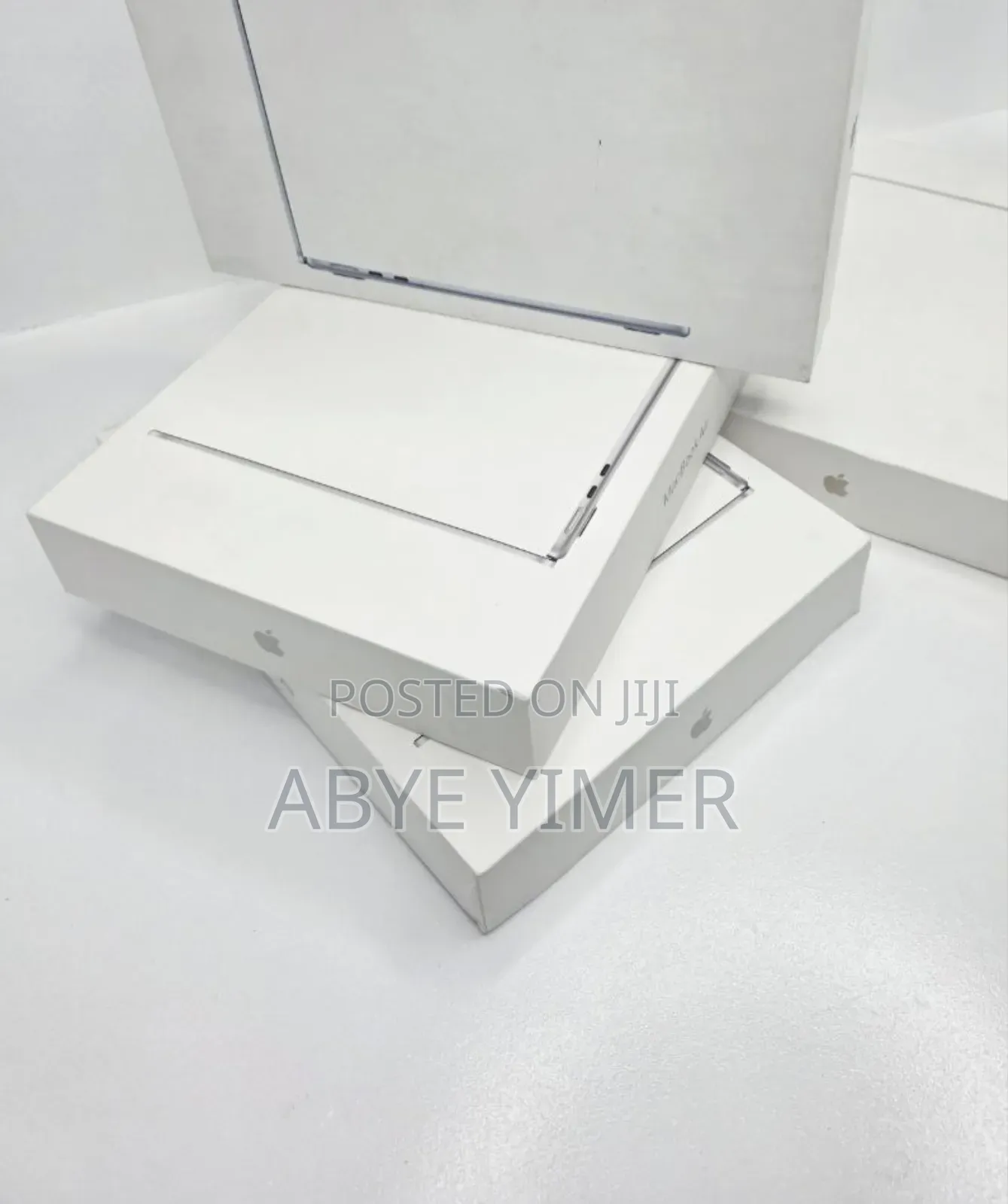 New Apple MacBook Air 2025 M4 13-Inch 16GB Intel Core M SSD 256GB