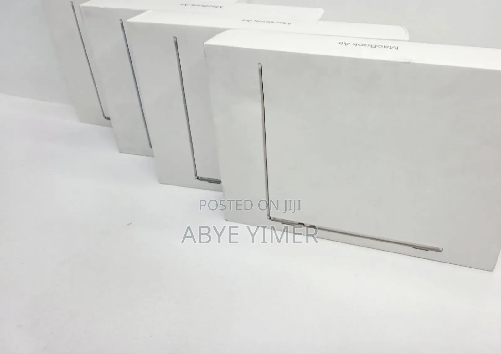 New Apple MacBook Air 2025 M4 13-Inch 16GB Intel Core M SSD 256GB