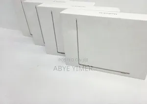 New Apple MacBook Air 2025 M4 13-Inch 16GB Intel Core M SSD 256GB