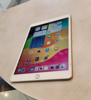 New Apple iPad 10.2 (2019) 128 GB Silver