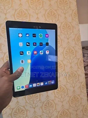 New Apple iPad 10.2 (2021) 64 GB