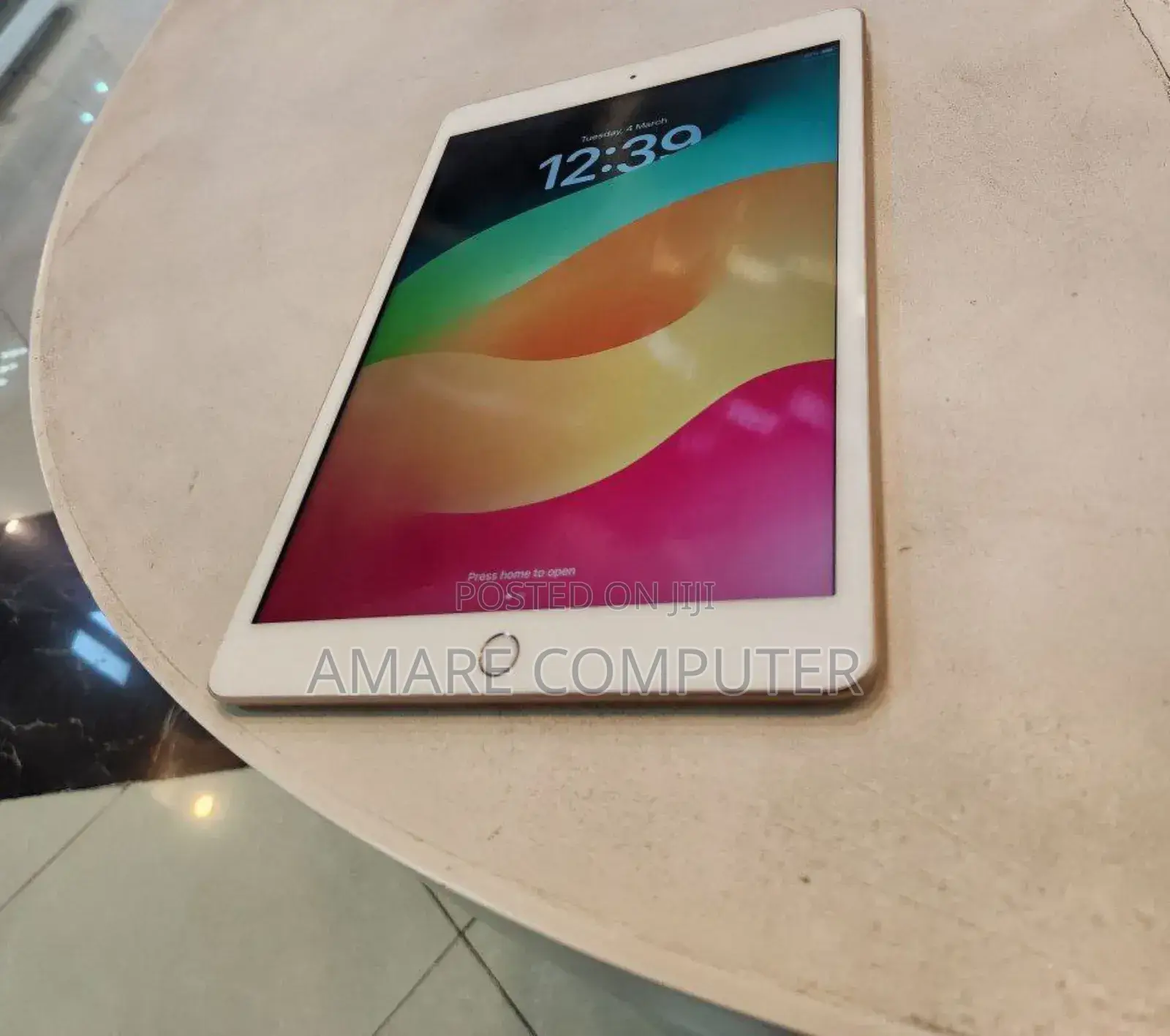 New Apple iPad 10.2 (2019) 128 GB Silver