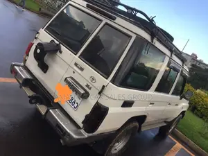 Toyota Land Cruiser 2008 White