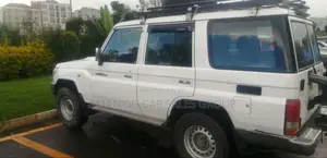 Toyota Land Cruiser 2008 White