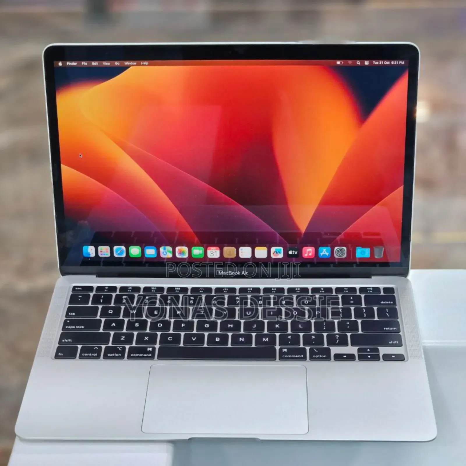 New Laptop Apple MacBook Pro 2020 8GB Intel Core I5 SSD 512GB