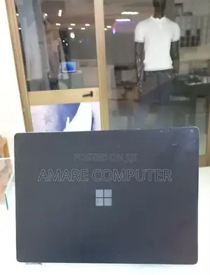 New Laptop Microsoft Surface Laptop 5 16GB Intel Core I7 SSD 512GB