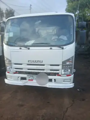 Isuzu. 2022. Model.