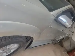 Toyota Hilux 2012 Gold