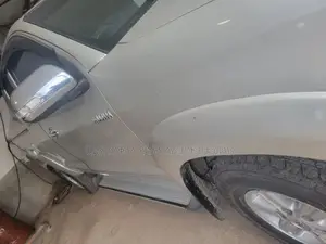 Toyota Hilux 2012 Gold