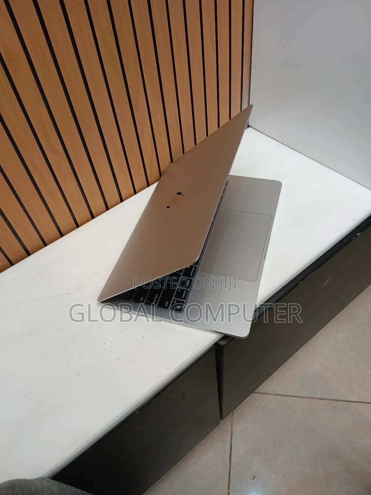 New Apple MacBook Pro 2024 M4 Max 14-Inch 16GB Apple M4 SSD 512GB