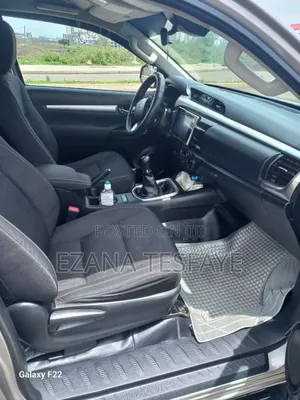 Toyota Hilux 2020 Beige