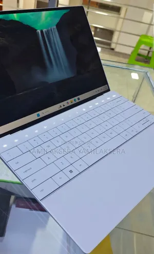 New Laptop Dell XPS 13 9320 16GB Intel Core I7 SSD 512GB