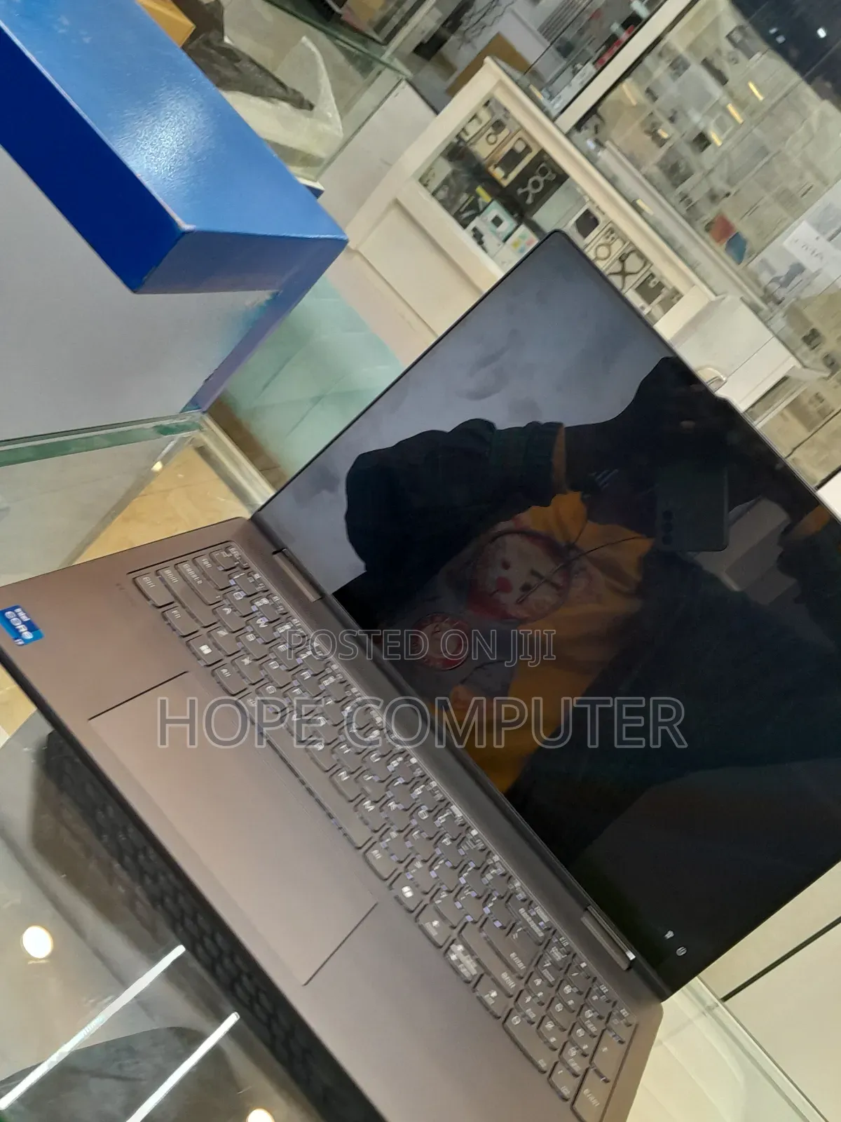 New Laptop Lenovo Yoga 7i 16GB Intel Core I7 SSD 1T