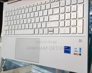 New Laptop HP Pavilion 15 8GB Intel Core i7 SSD 512GB