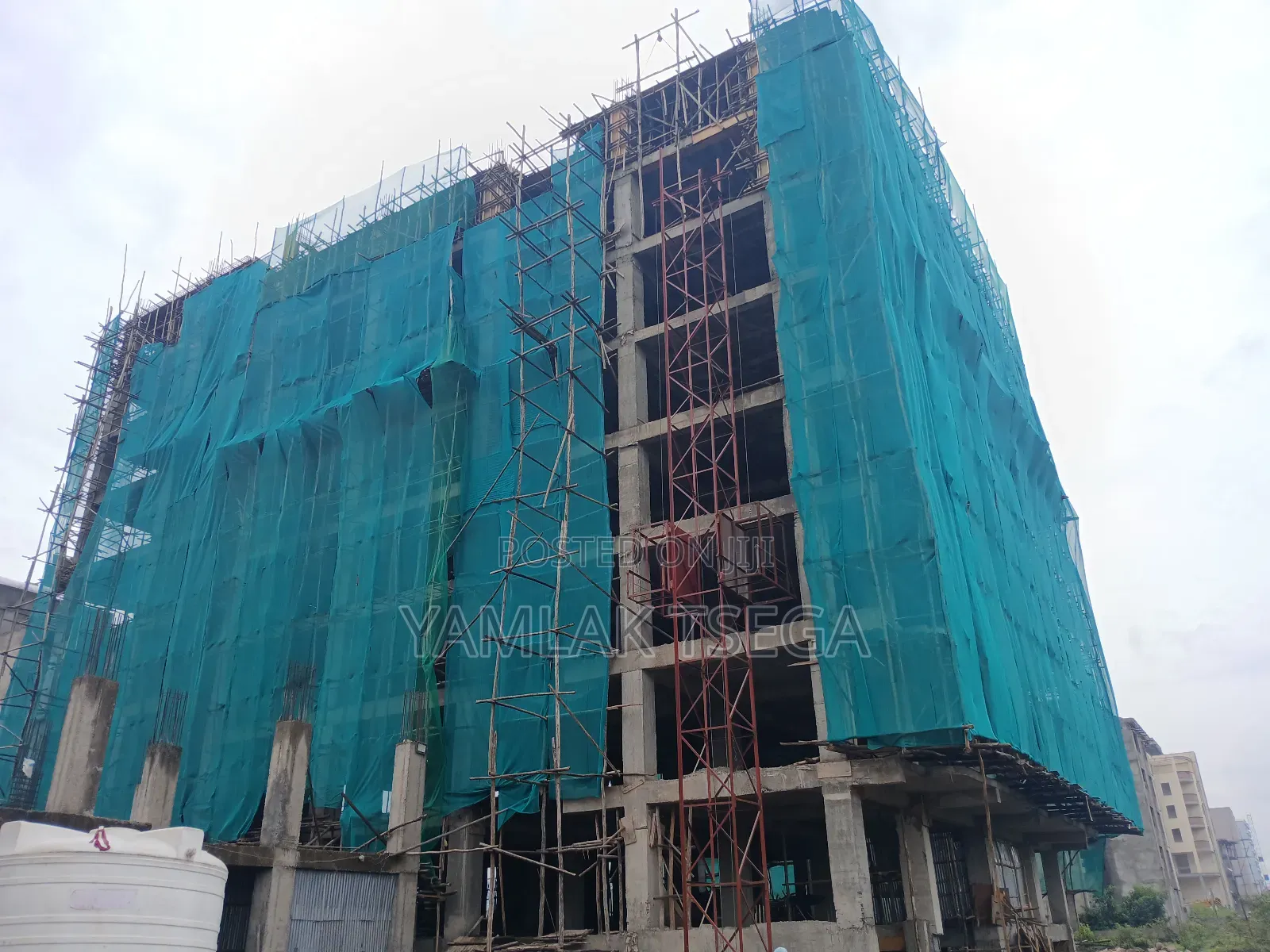 2bdrm Apartment in High Rise Real, Yeka for sale