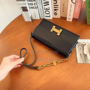 Photo - Female Hand Bags