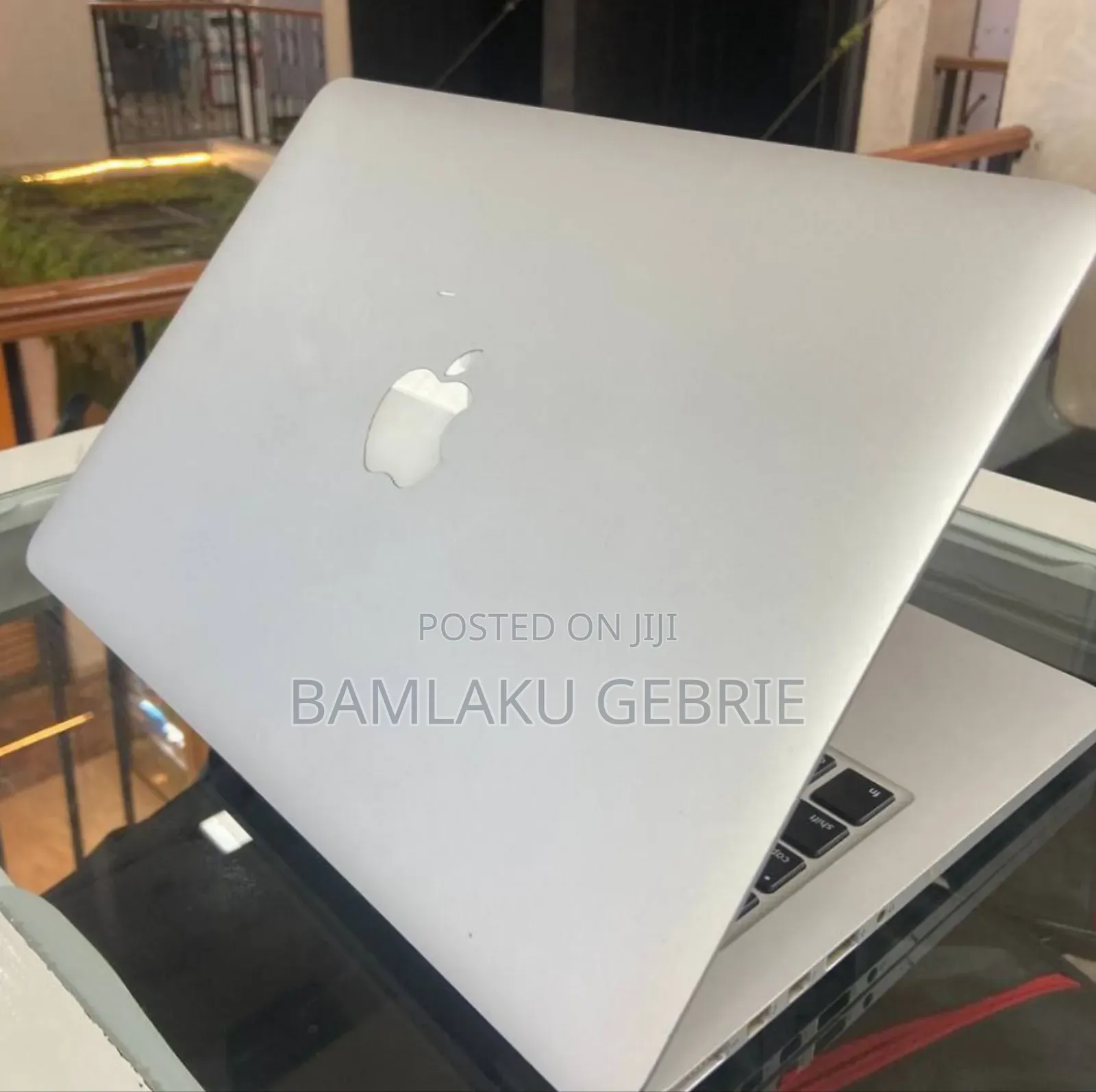New Laptop Apple MacBook Pro 2015 8GB SSD 128GB