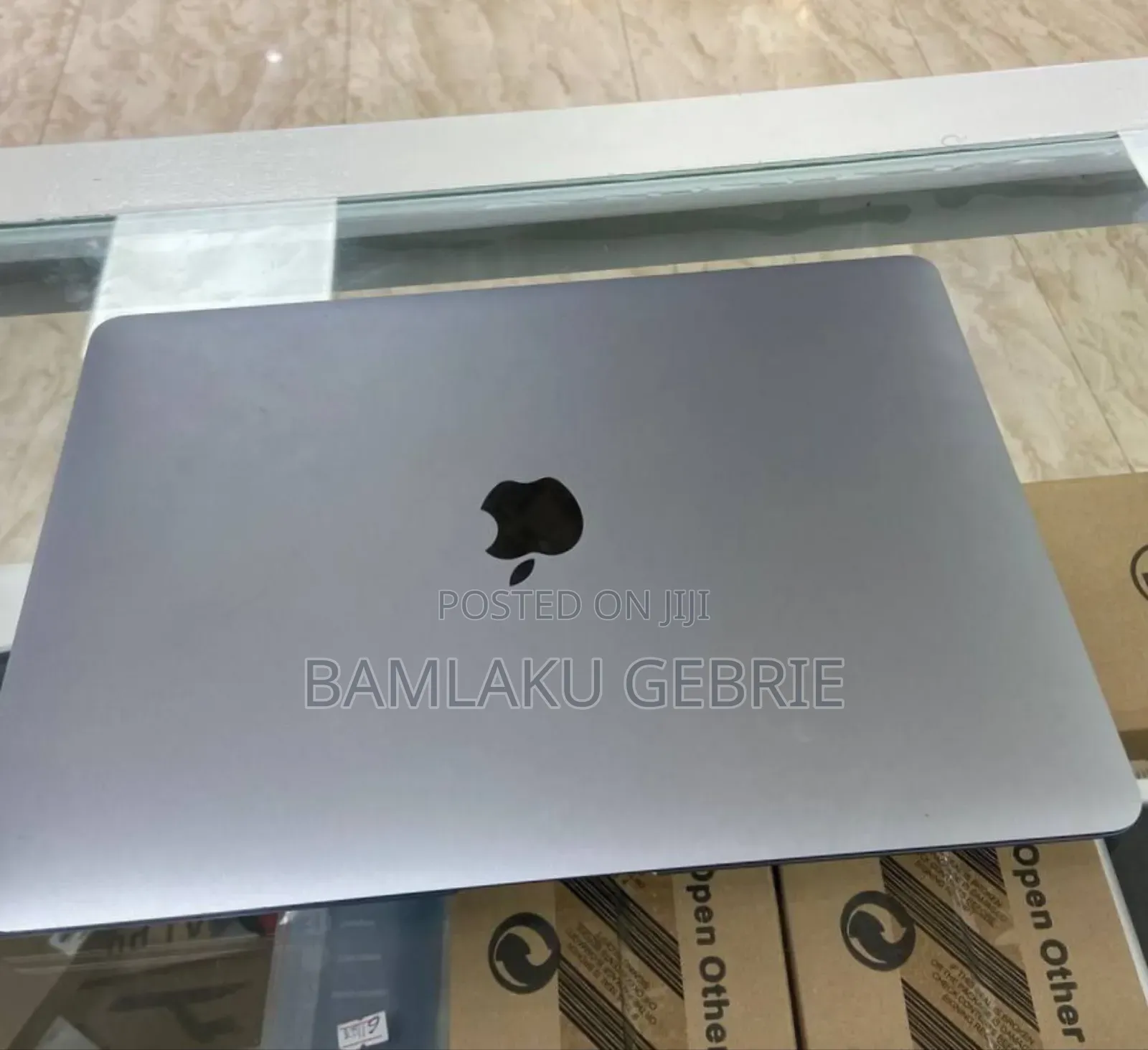 New Laptop Apple MacBook Air 8GB Apple M1 SSD 256GB