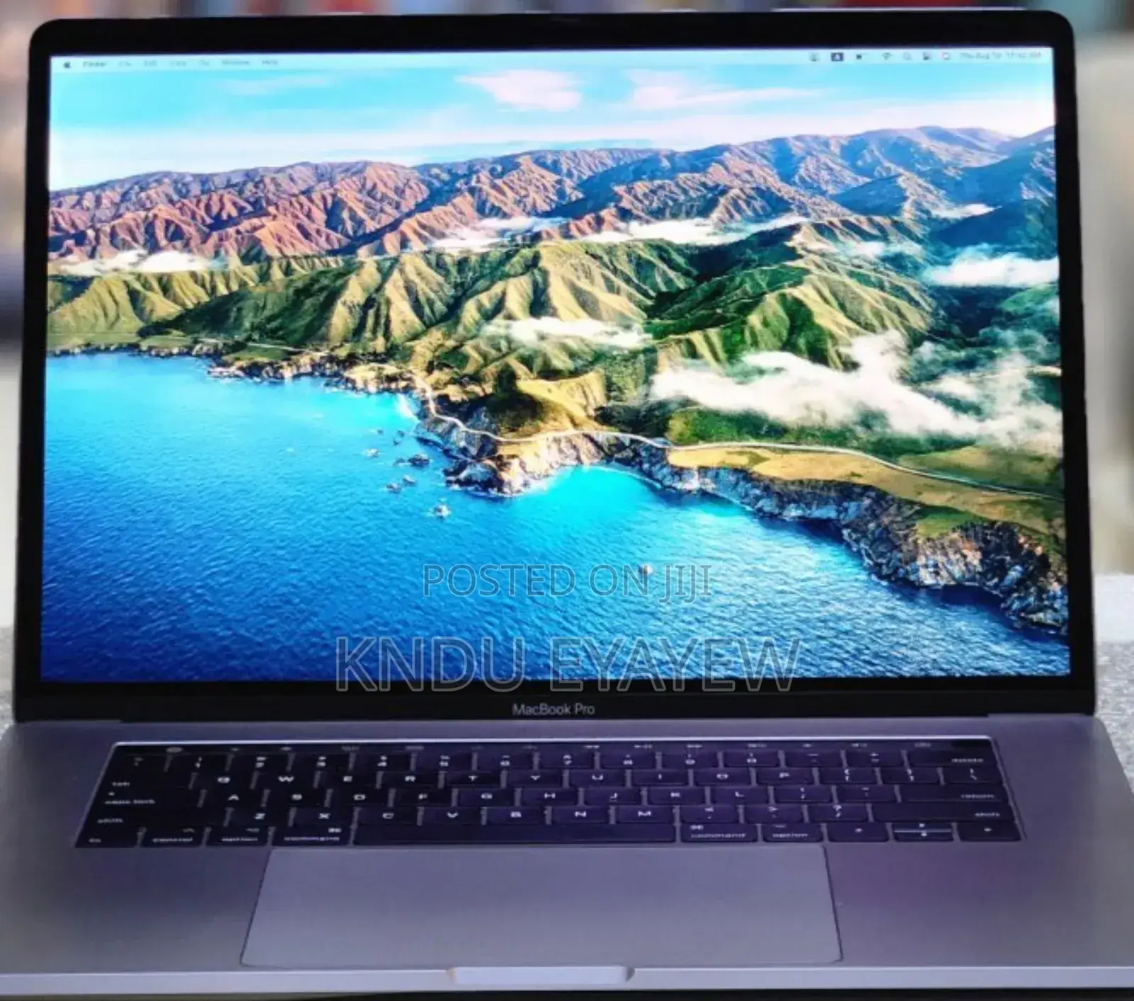New Laptop Apple MacBook Pro 2017 16GB Intel Core I7 SSD 512GB