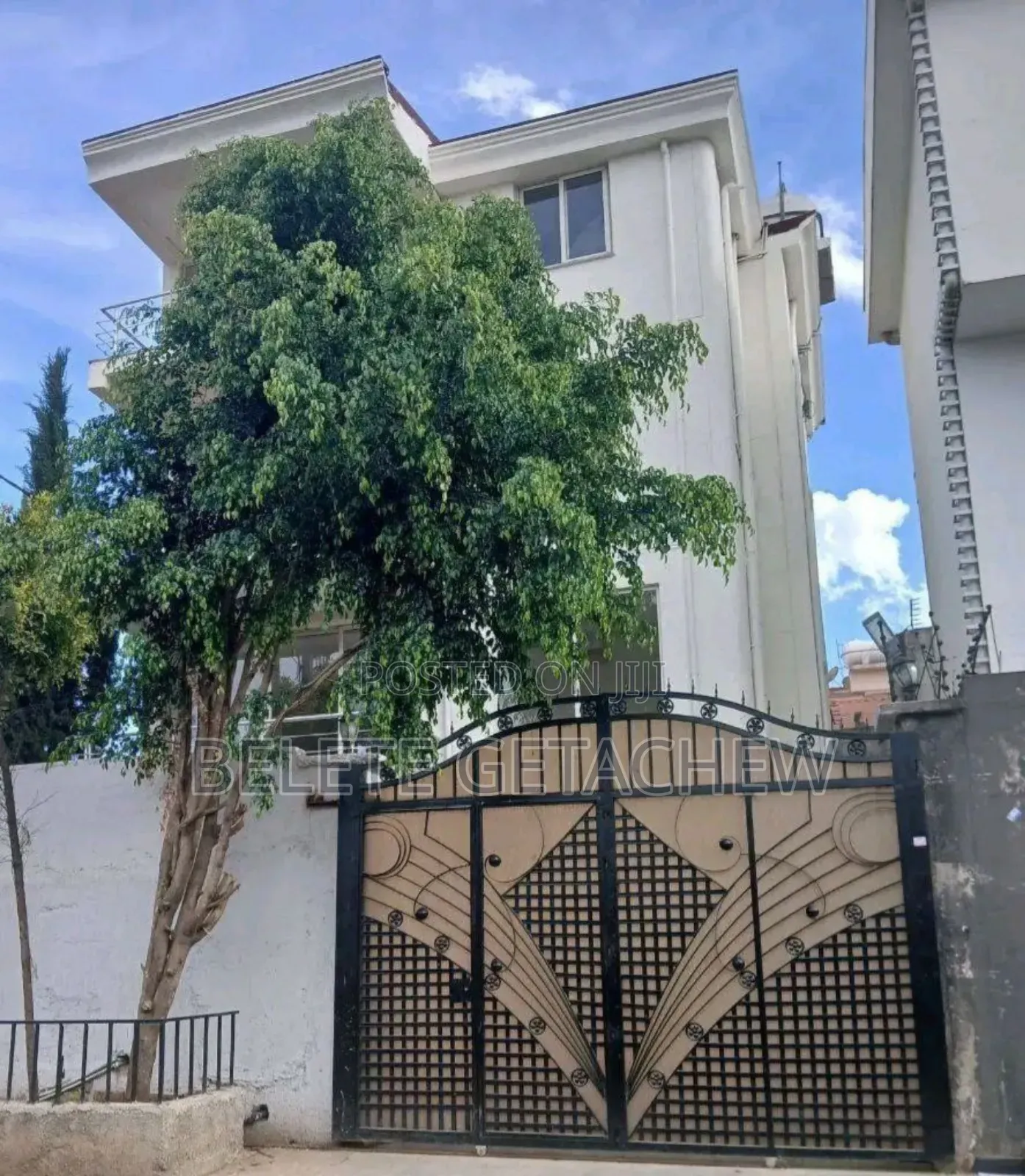 8bdrm House in Semit, G+3 Luxury, Bole for sale