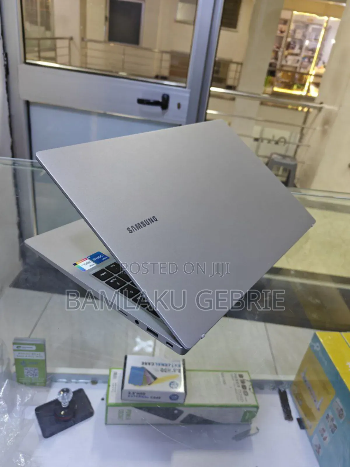 New Laptop Samsung Galaxy Book 2 8GB Intel Core I5 SSD 256GB