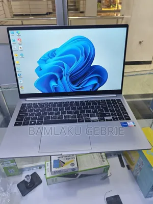 New Laptop Samsung Galaxy Book 2 8GB Intel Core I5 SSD 256GB