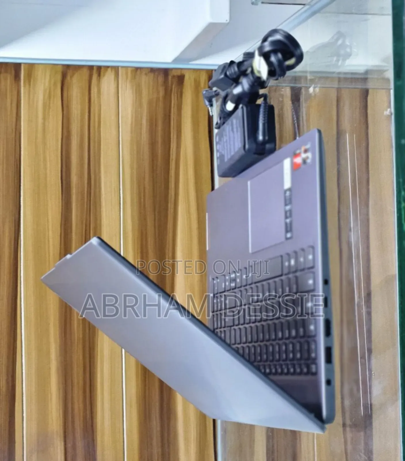 New Laptop Lenovo 16GB AMD Ryzen 7 SSD 512GB