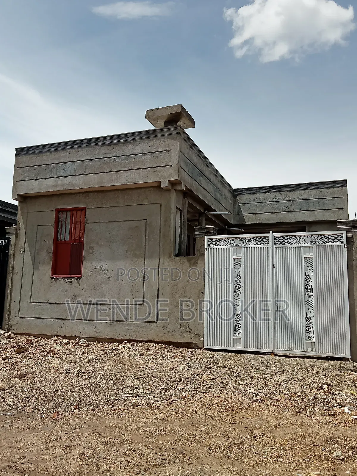 4bdrm House in ዱከም ከተማ ኦሮሚያ, Oromia-Finfinne for sale