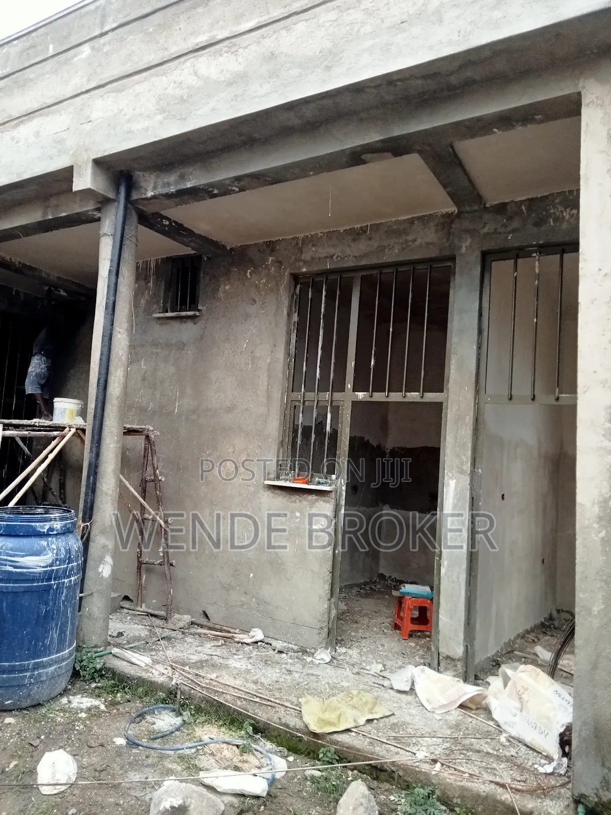 4bdrm House in ዱከም ከተማ ኦሮሚያ, Oromia-Finfinne for sale