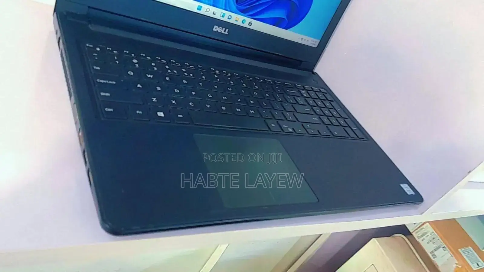 New Laptop Dell Vostro DVCI315 8GB Intel Core I7 SSD 500GB