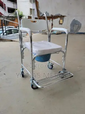 Photo - Pot=Toilet Chair٥፫commode Chair𠴲被multi-Purpose Chair計火toilet Chair