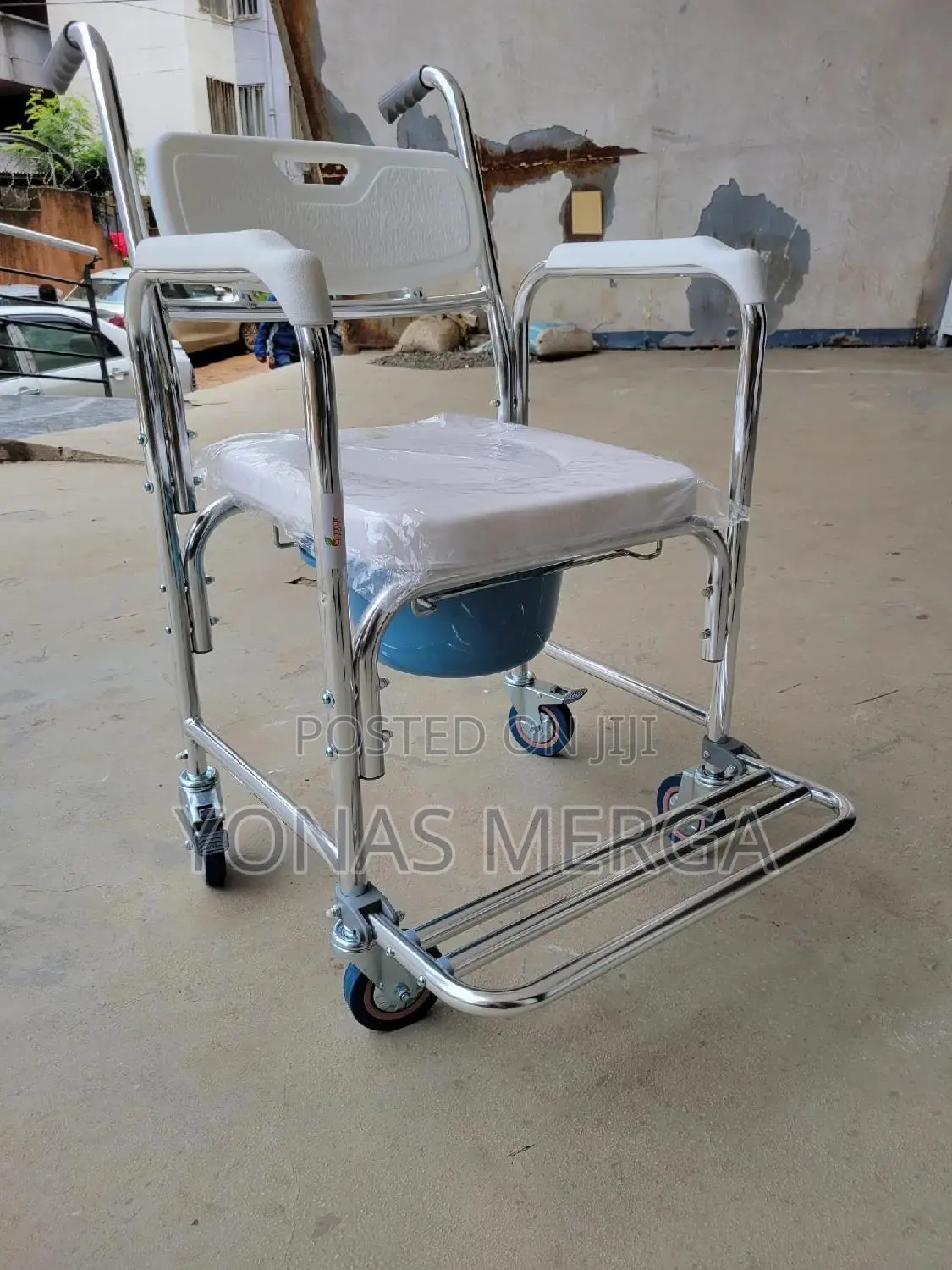 Toilet Chair7𣁋pot==Mobile Toilet Seat歲嵀reinforced Non-Slip Bath Chair