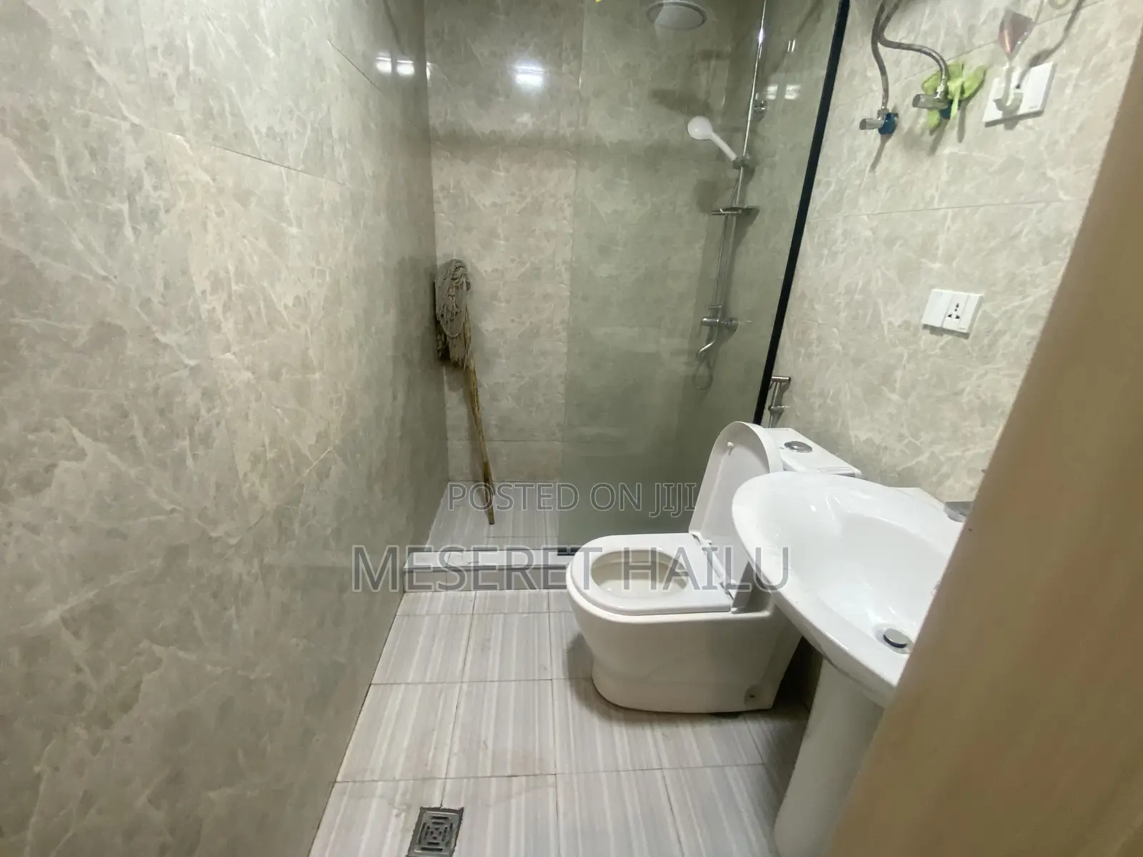 Furnished 3bdrm Apartment in Megenaga, Yeka for rent