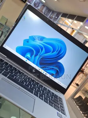Photo - New Laptop HP EliteBook 840 G6 16GB Intel Core i7 SSD 512GB