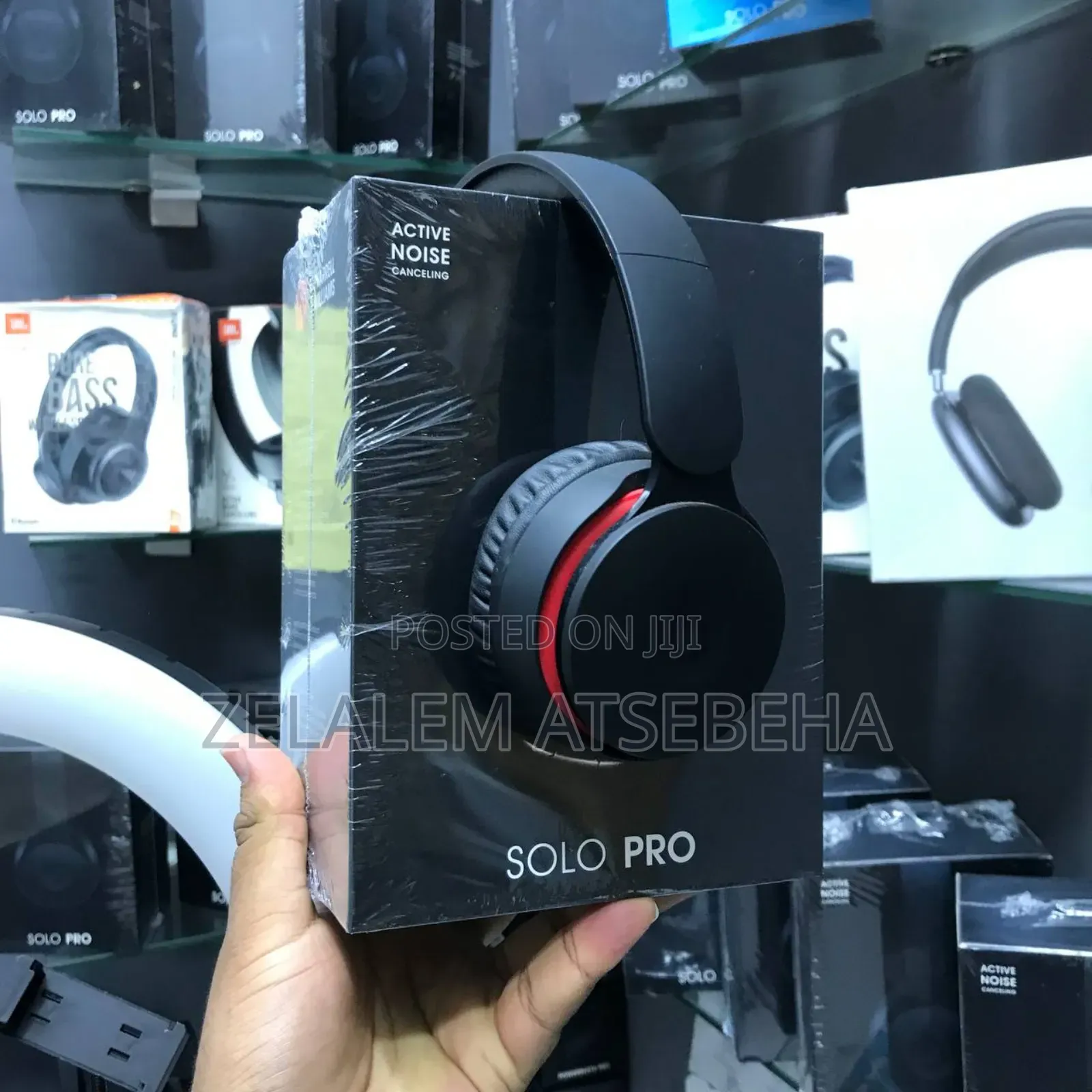 Headset Solo Pro Headset ( Free Delivery)